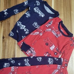 2T toddler pajamas - set of 2